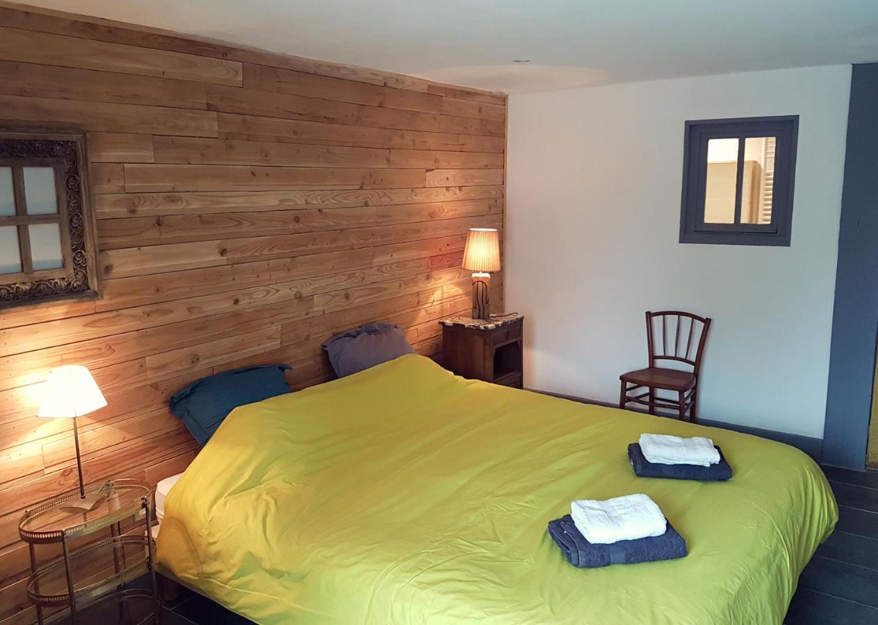Bed and Breakfast Le The Au Jardin Saint-Julien-de-Civry Exteriér fotografie